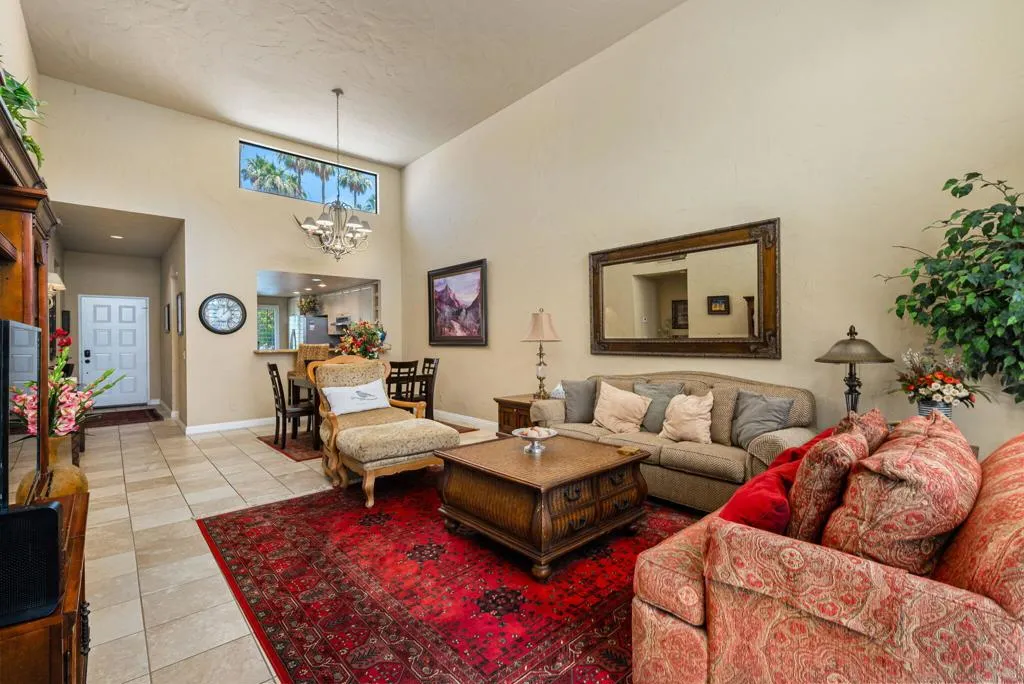 28-web-or-mls-MBOaktree_OPMG_0625_028