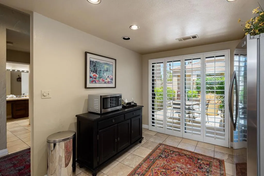 32-web-or-mls-MBOaktree_OPMG_0625_032