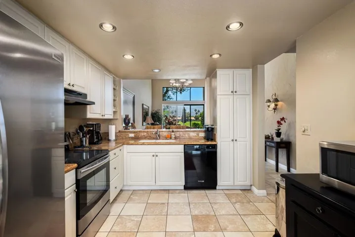 34-web-or-mls-MBOaktree_OPMG_0625_034
