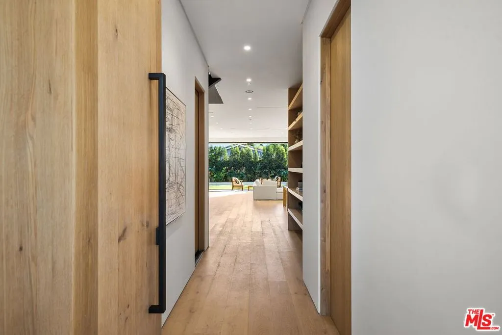 14758 Morrison Street, Sherman Oaks, California 91403 home-pic-1