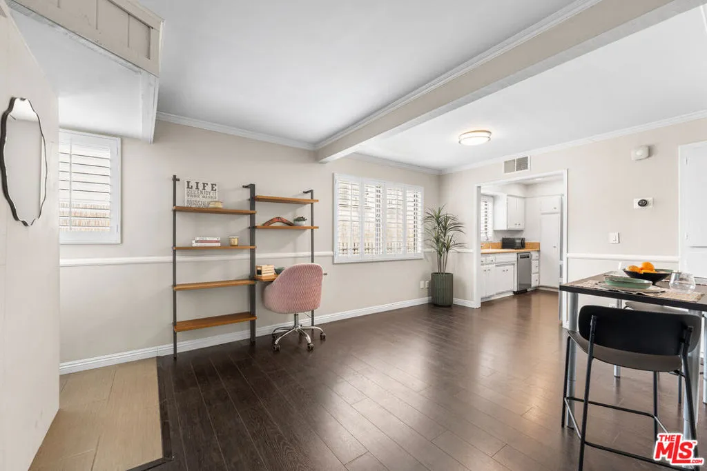 12930 Valleyheart Drive 4, Studio City, California 91604 home-pic-6