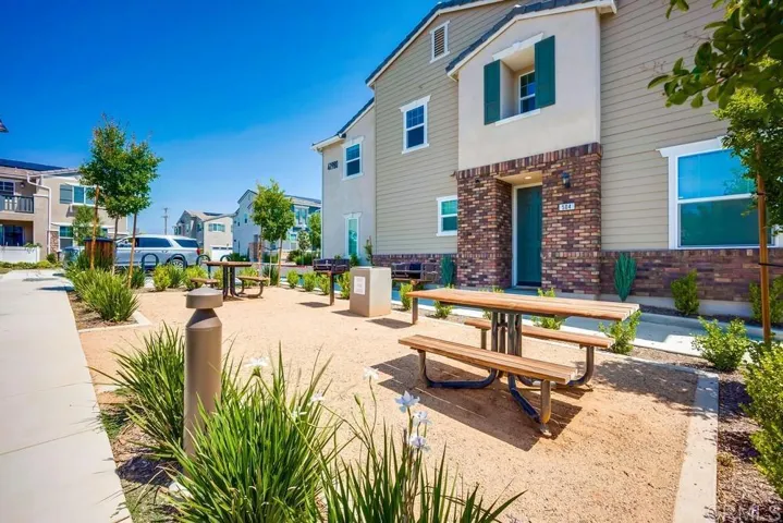 41986 Ornella Street 1304, Murrieta, California 92562