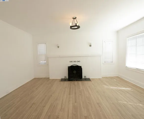 7800 Lockwood St, Oakland, California 94621