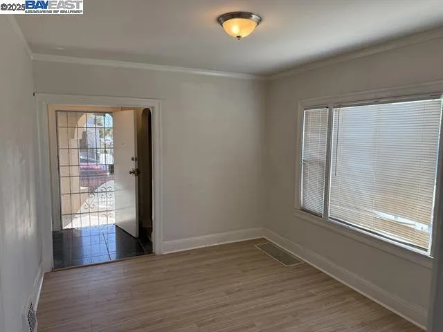 7800 Lockwood St, Oakland, California 94621