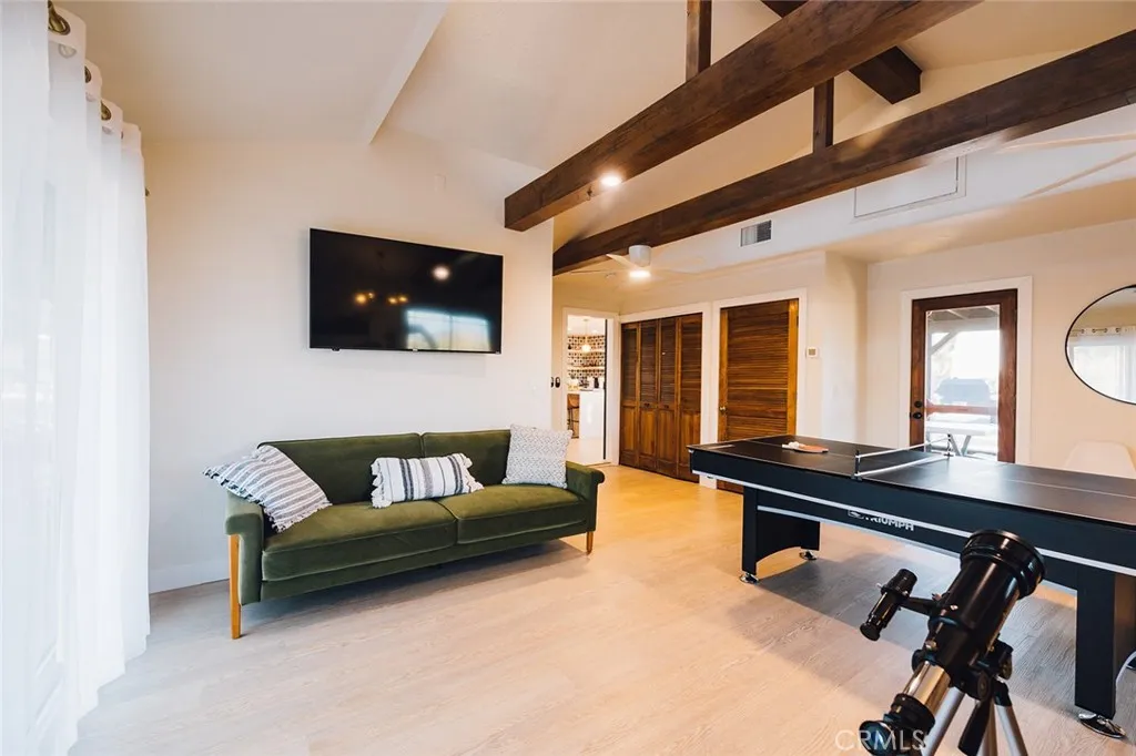 58250 Sierra Vista Drive, Yucca Valley, California 92284 home-pic-29