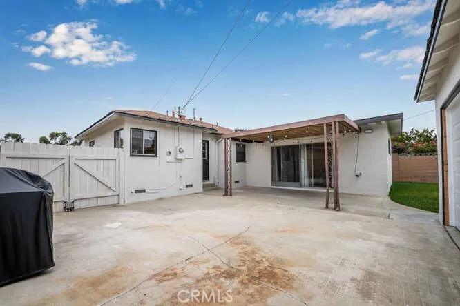 6016 Sugarwood Street, Lakewood, California 90713