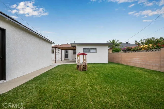 6016 Sugarwood Street, Lakewood, California 90713