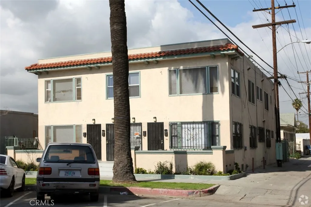 433 W 9th Street, Long Beach, California 90813 home-pic-2