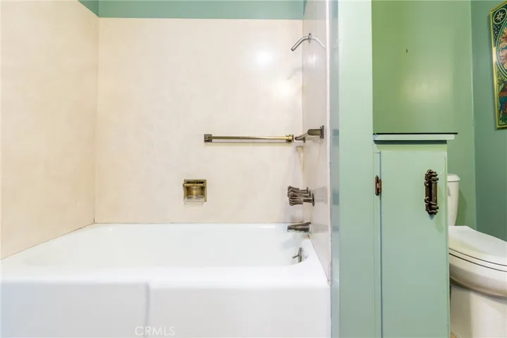 4899 Glenwood Drive, Riverside, California 92501