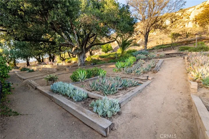 4899 Glenwood Drive, Riverside, California 92501