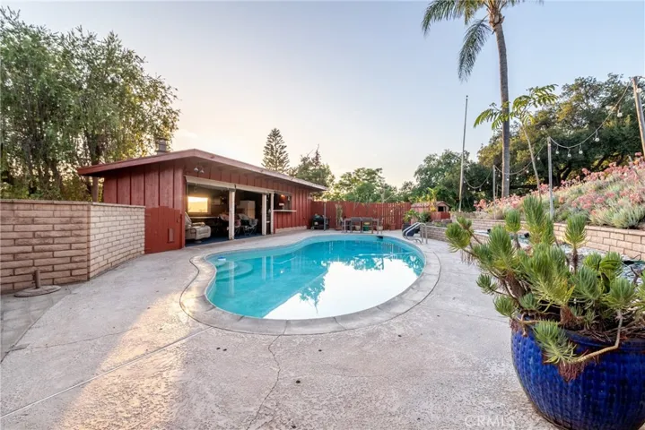 4899 Glenwood Drive, Riverside, California 92501