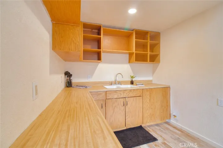 1131 Apple Avenue, Wrightwood, California 92397