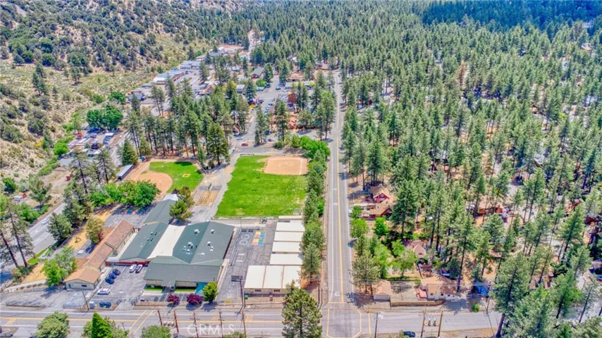 1131 Apple Avenue, Wrightwood, California 92397