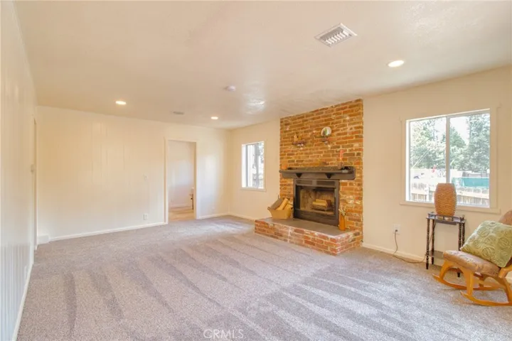 1131 Apple Avenue, Wrightwood, California 92397
