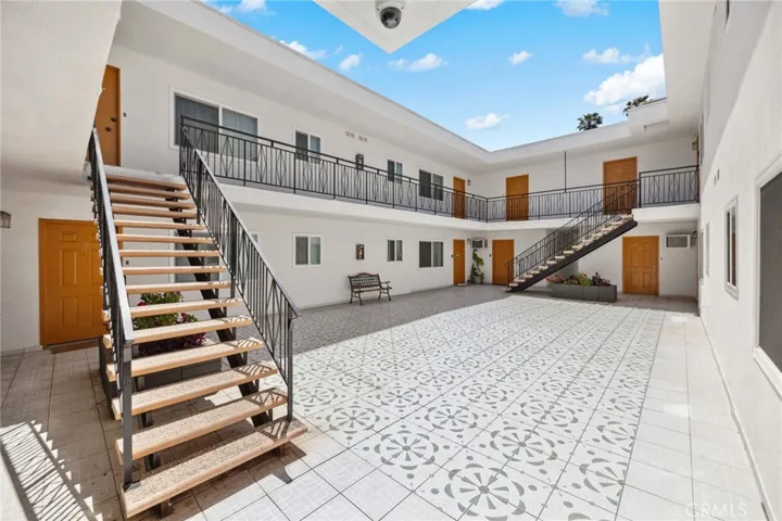 1545 Gordon Street, Los Angeles, California 90028
