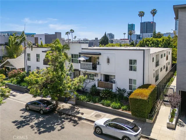 1545 Gordon Street, Los Angeles, California 90028