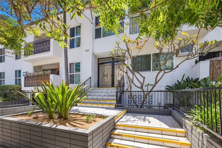 1545 Gordon Street, Los Angeles, California 90028