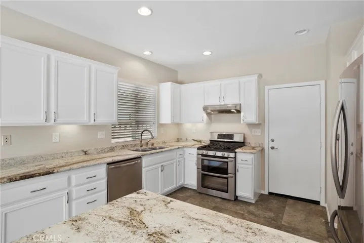 31713 Pompei Lane, Winchester, California 92596