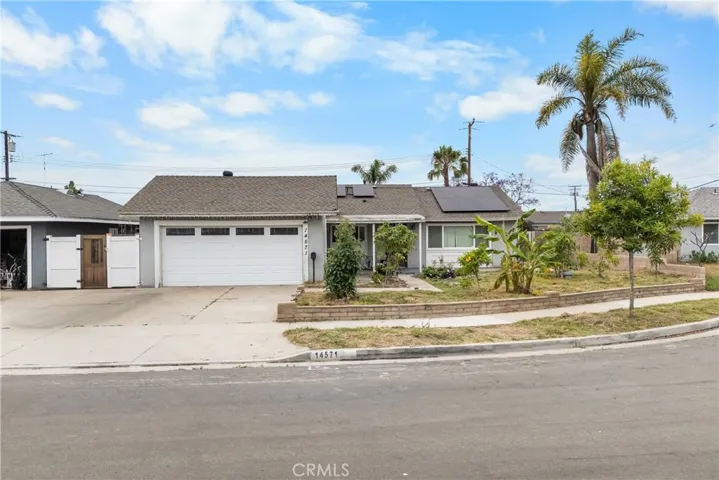 14571 Yucca Circle, Huntington Beach, California 92647