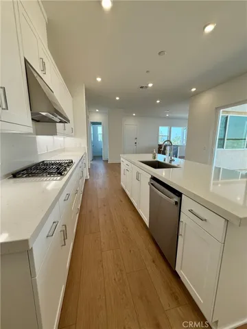 471 Flycatcher, Irvine, California 92618