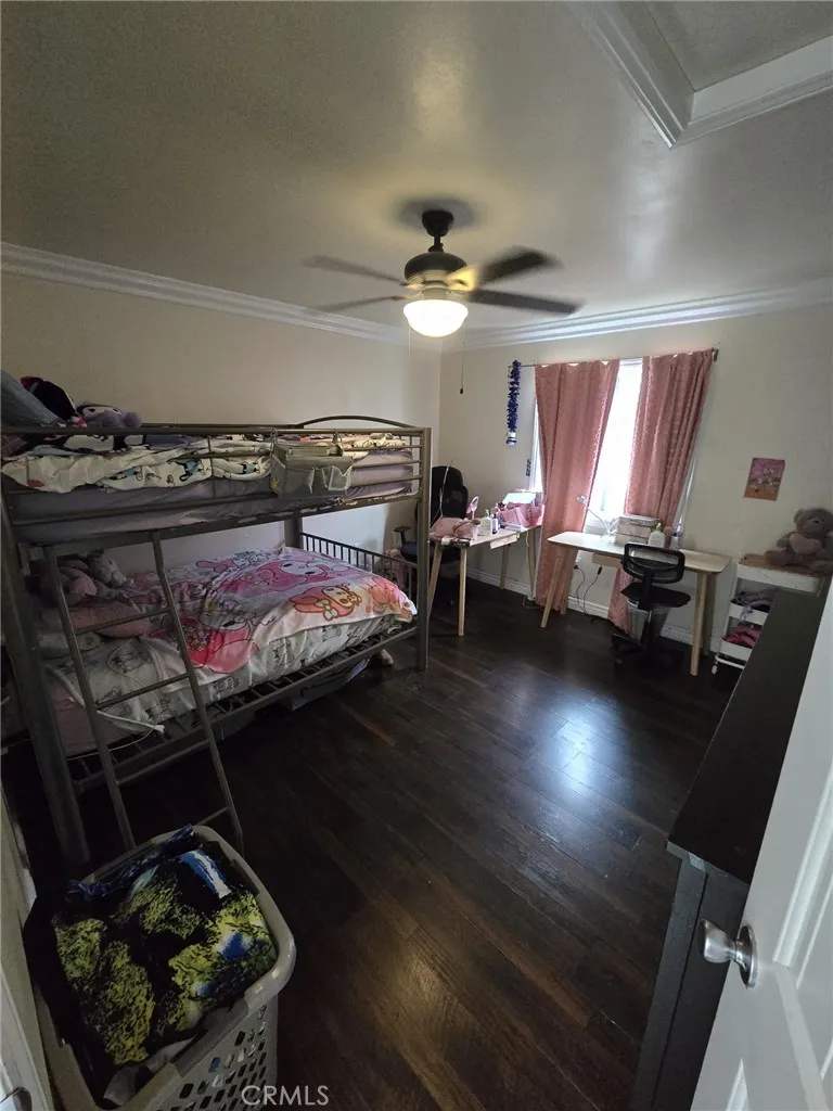 3308 W 112th Street, Inglewood, California 90303 home-pic-1