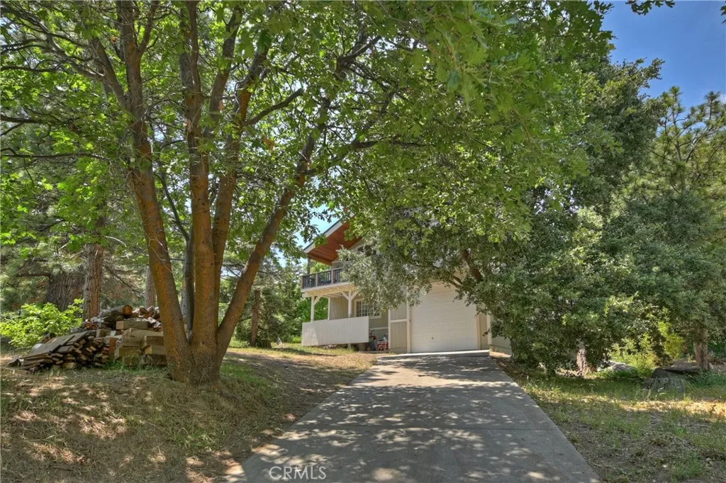 27781 St Bernard Lane, Lake Arrowhead, California 92352 home-pic-35