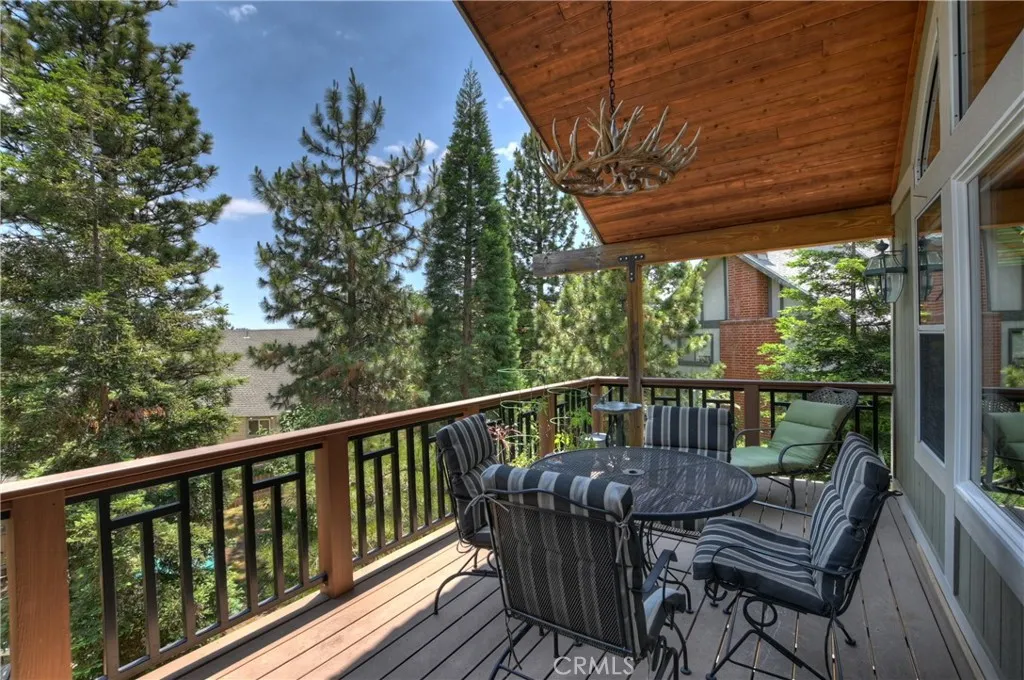 27781 St Bernard Lane, Lake Arrowhead, California 92352 home-pic-32