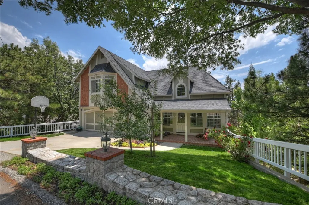 27781 St Bernard Lane, Lake Arrowhead, California 92352 home-pic-2