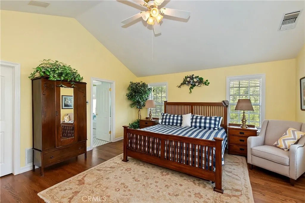 27781 St Bernard Lane, Lake Arrowhead, California 92352 home-pic-16