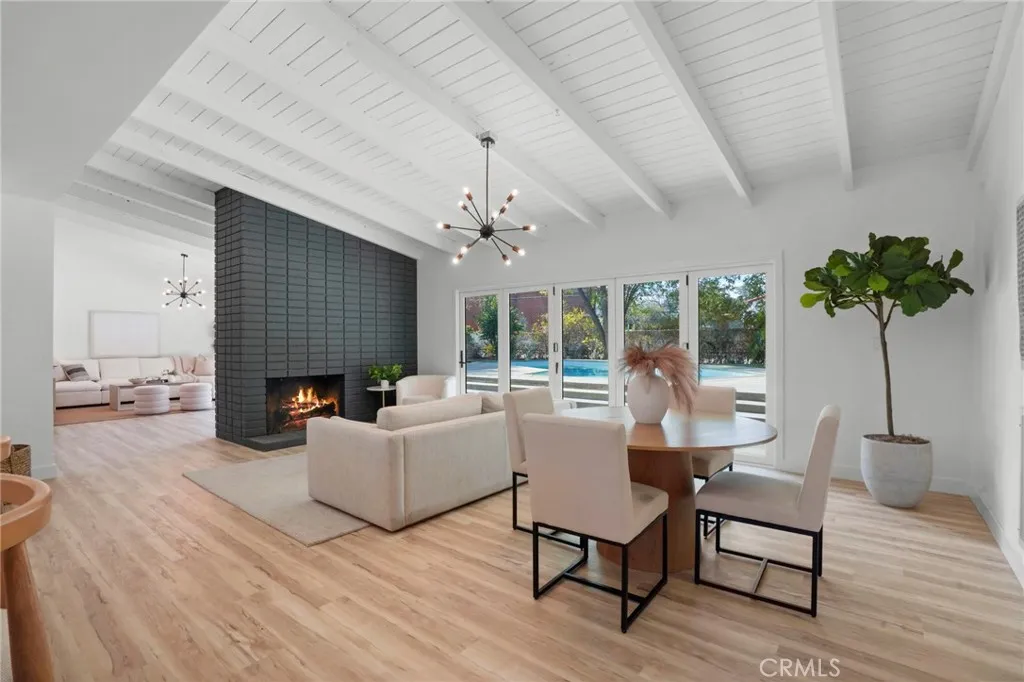 4801 Almidor Avenue, Woodland Hills, California 91364 home-pic-28