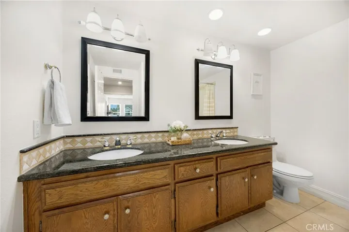 additional upstairs bathroom with bathtub