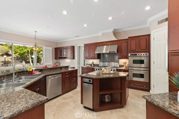 Kitchen with island