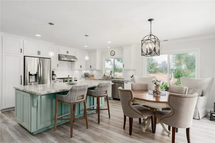 27705 Calle Valdes, Mission Viejo, California 92692