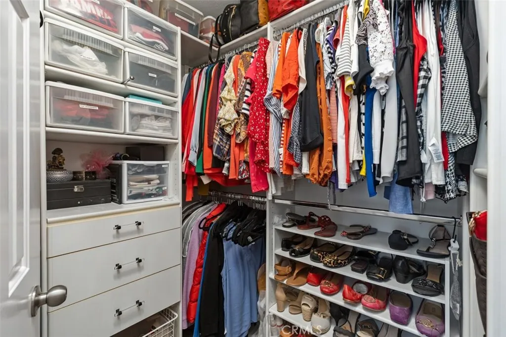 1099 S Positano Avenue, Anaheim Hills, California 92808 home-pic-22