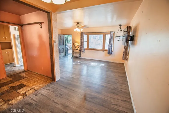 8512 Newcastle Avenue, Northridge, California 91325