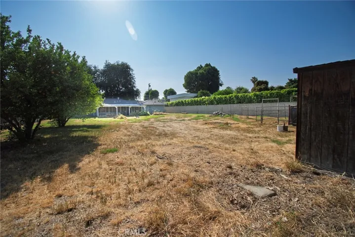 8512 Newcastle Avenue, Northridge, California 91325