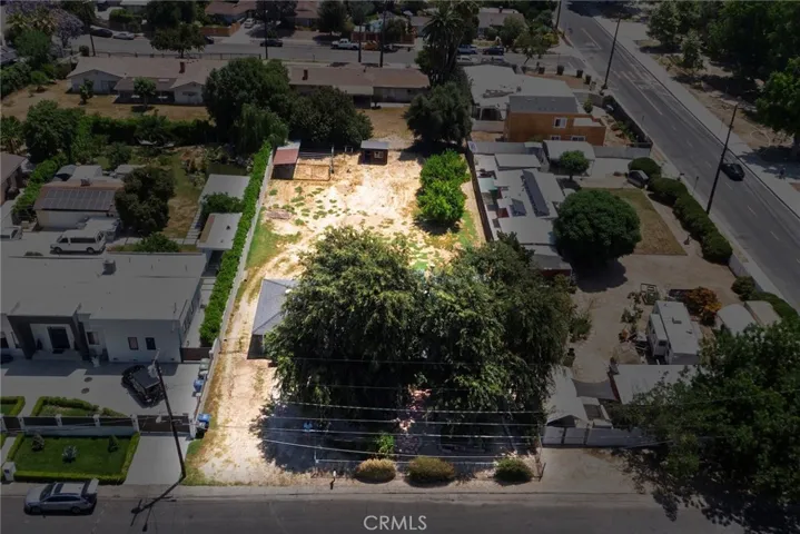 8512 Newcastle Avenue, Northridge, California 91325