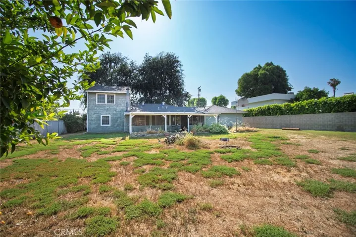 8512 Newcastle Avenue, Northridge, California 91325