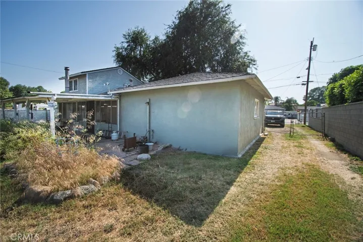 8512 Newcastle Avenue, Northridge, California 91325
