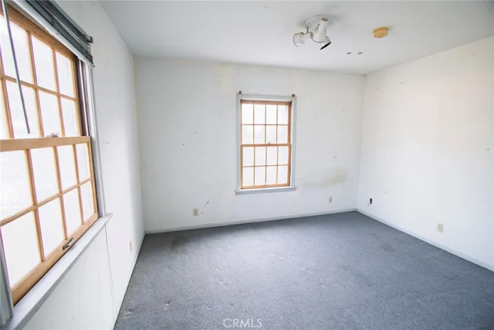 8512 Newcastle Avenue, Northridge, California 91325