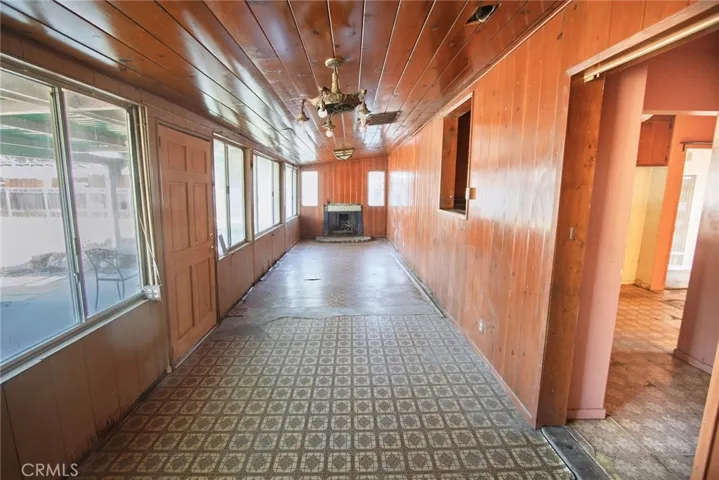 8512 Newcastle Avenue, Northridge, California 91325