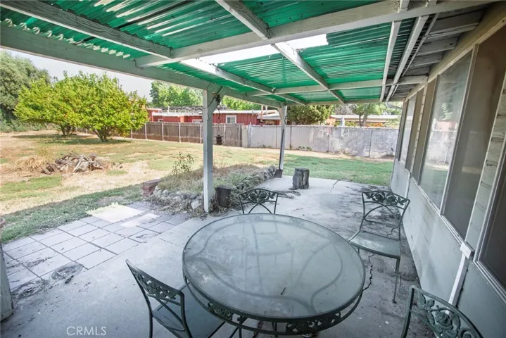 8512 Newcastle Avenue, Northridge, California 91325
