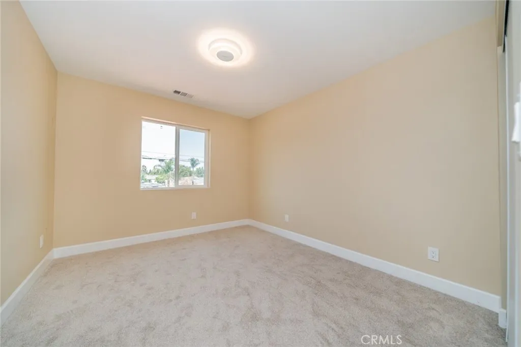 565 N Meridian Avenue, San Bernardino, California 92410 home-pic-28
