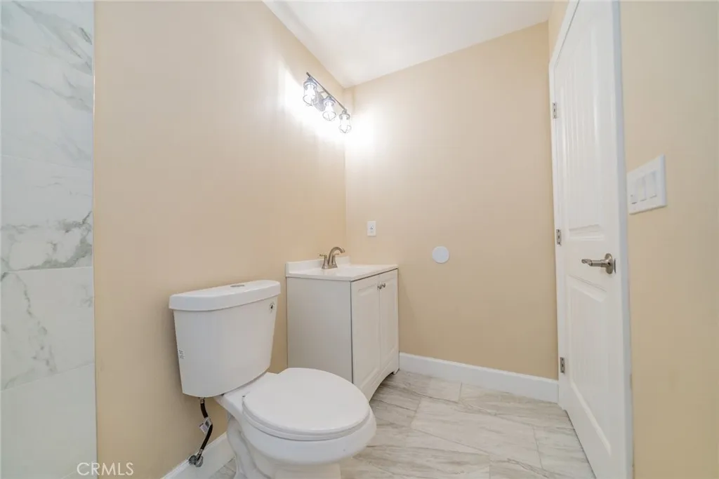 565 N Meridian Avenue, San Bernardino, California 92410 home-pic-27