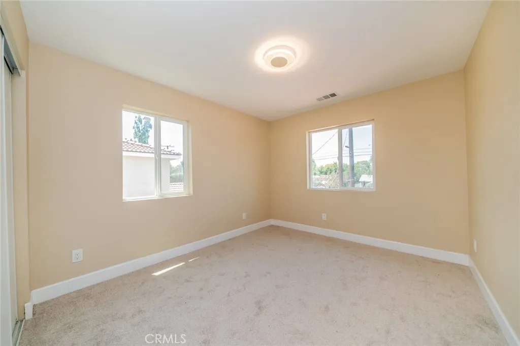 565 N Meridian Avenue, San Bernardino, California 92410 home-pic-30