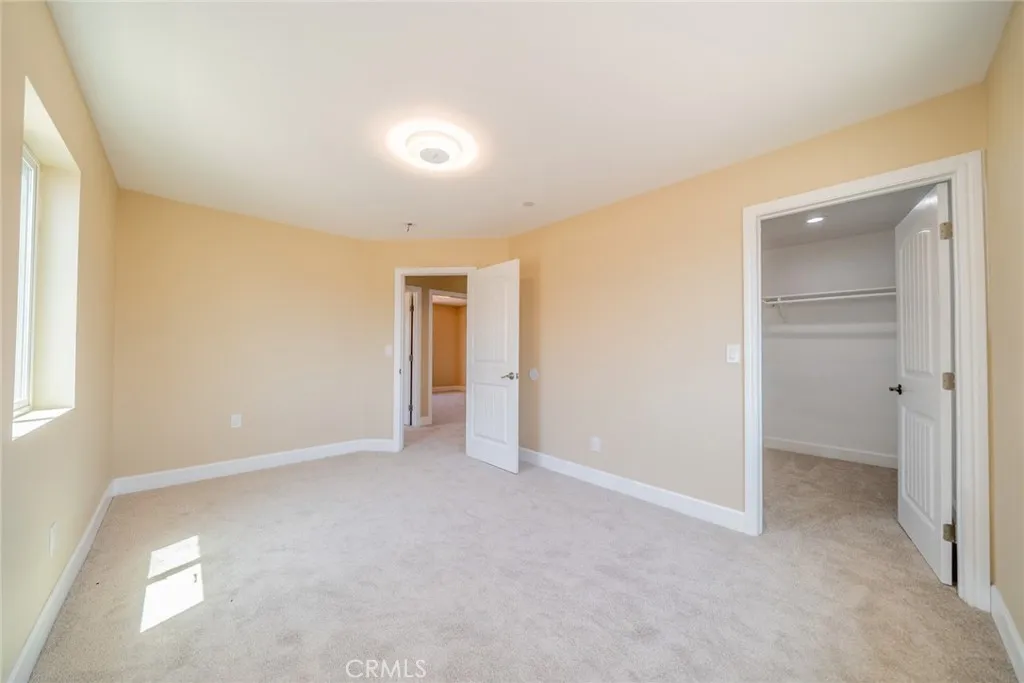 565 N Meridian Avenue, San Bernardino, California 92410 home-pic-34