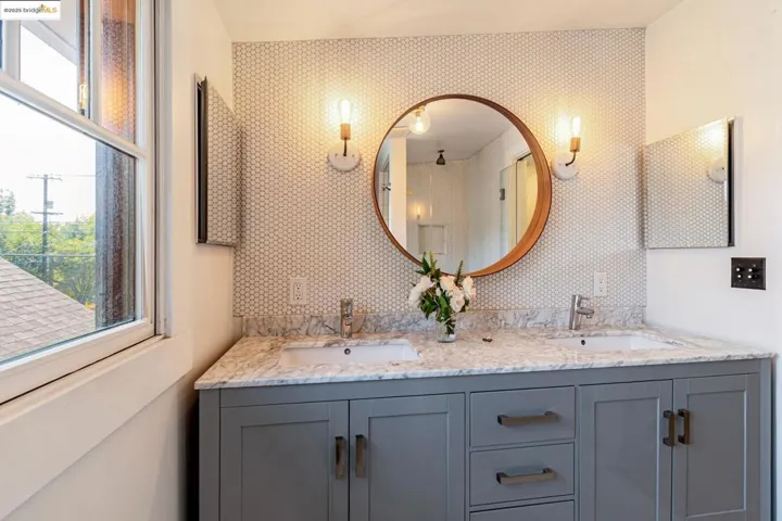 Upstairs bathroom