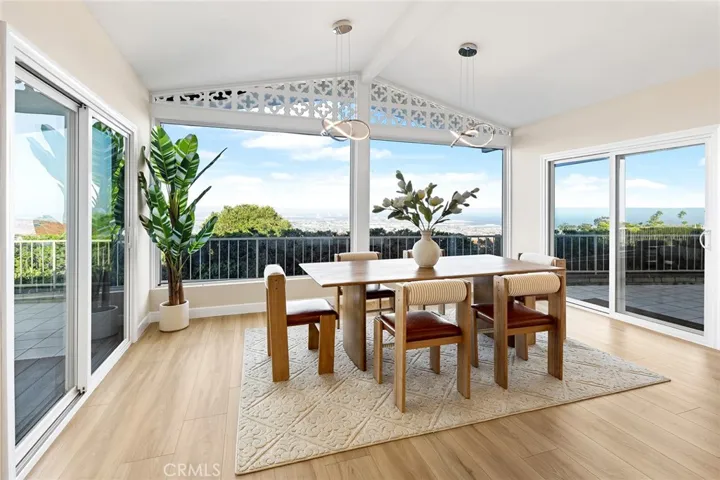 29805 Knoll View Drive, Rancho Palos Verdes, California 90275