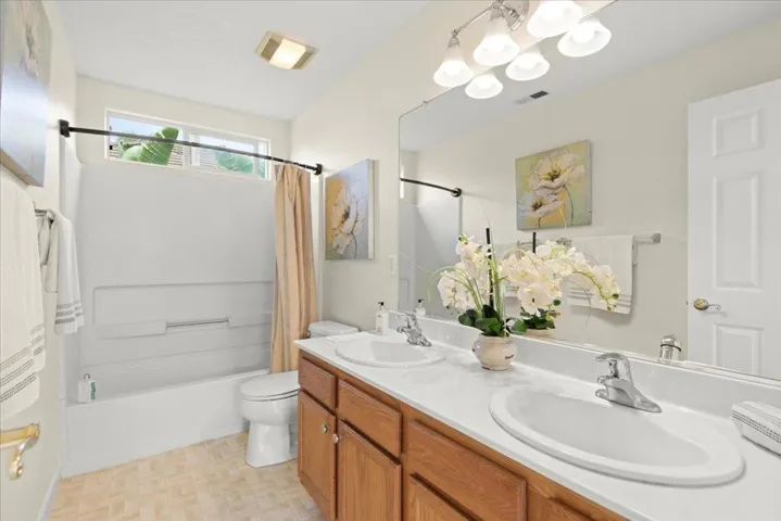 35 Paseo Drive, Watsonville, California 95076