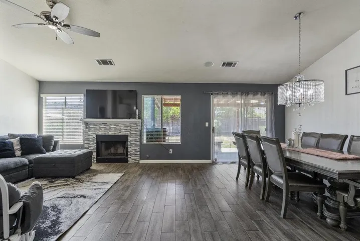 748 Ashbury Court, Los Banos, California 93635